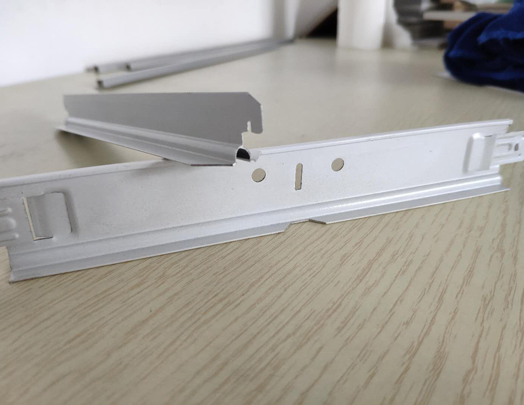 八字口搭接鋁龍骨_搭接龍骨_裝飾龍骨