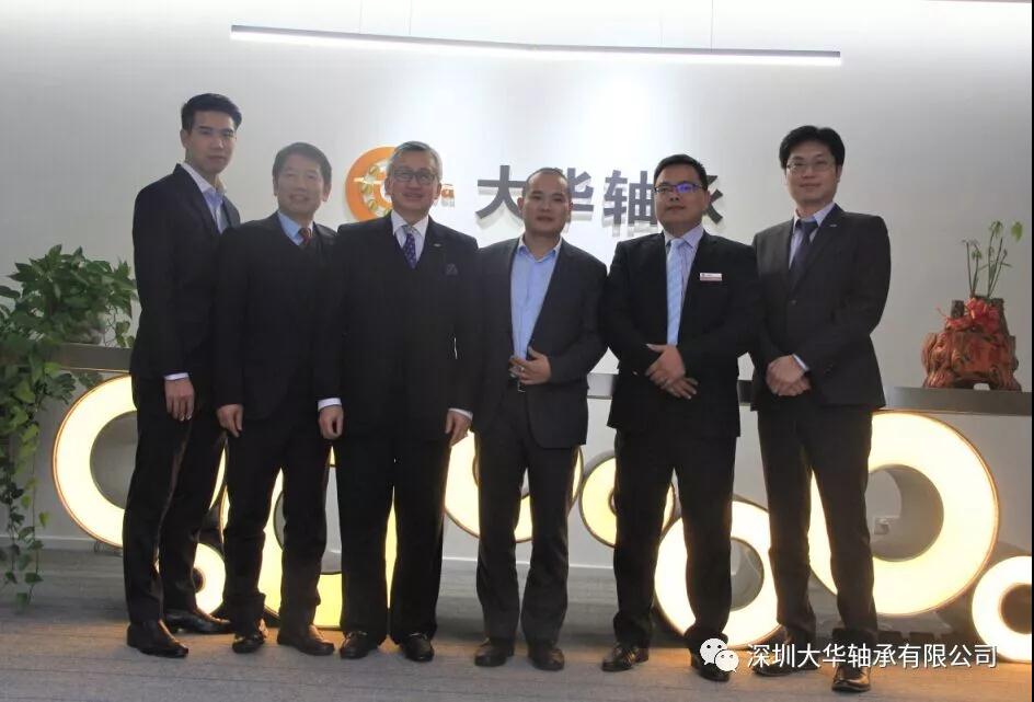 東培董事長與大華TPI事業部合照 東培董事長與大華TPI事業部合照